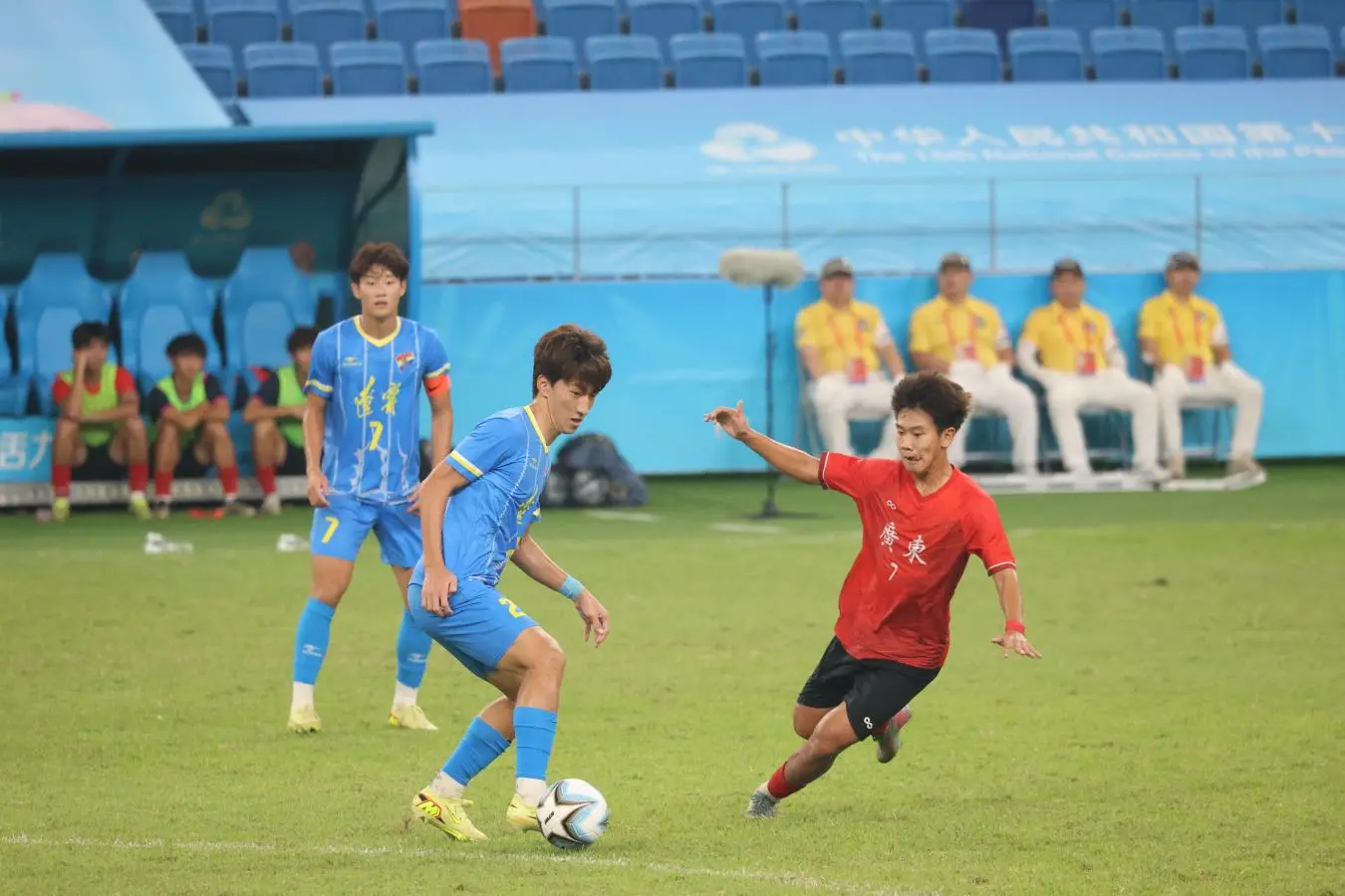 进球, 深圳鏖战三, 高规格的综 进球, 深圳鏖战三, 高规格的综