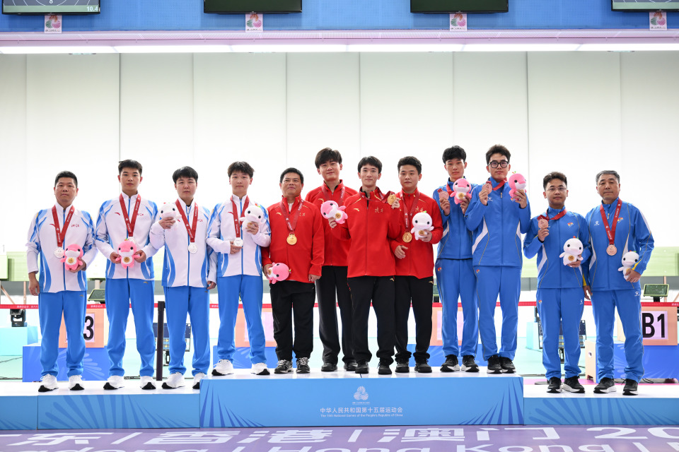 inews, ZIYL, 刘柏辰 inews, ZIYL, 刘柏辰